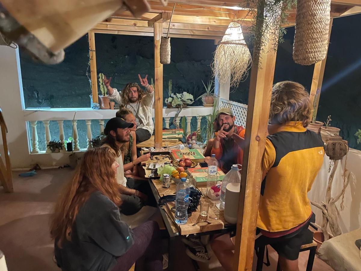We Surf Morocco Boutique House Hostel Taghazout Ngoại thất bức ảnh